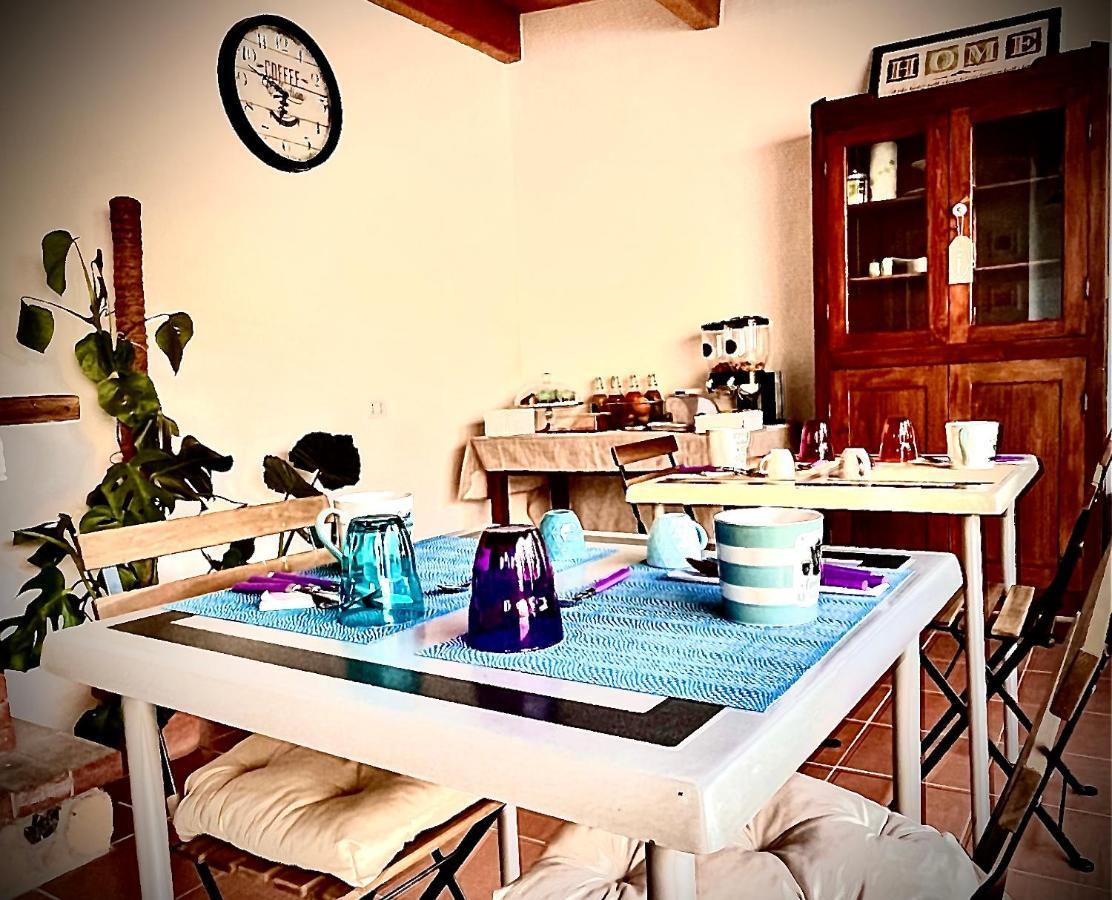 B&B Le Pavoncelle Sarde Flumini di Quartu Exterior foto